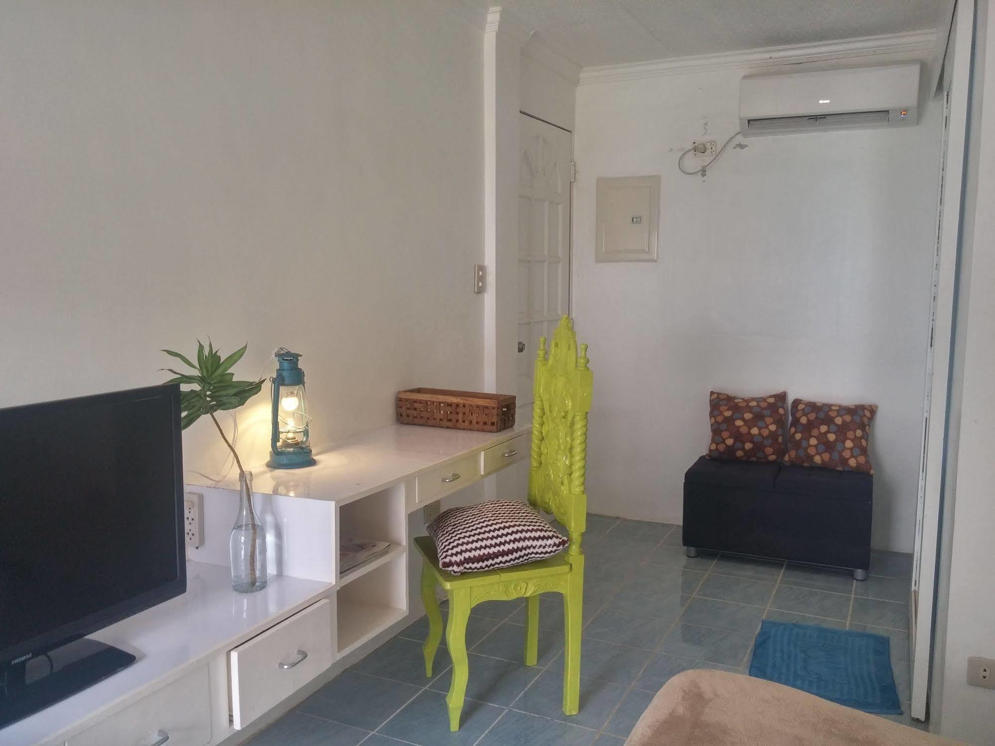 812 Angol Boracay Exterior foto