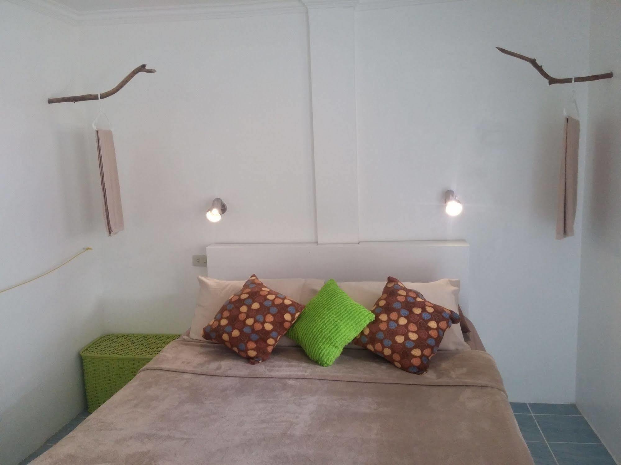 812 Angol Boracay Exterior foto
