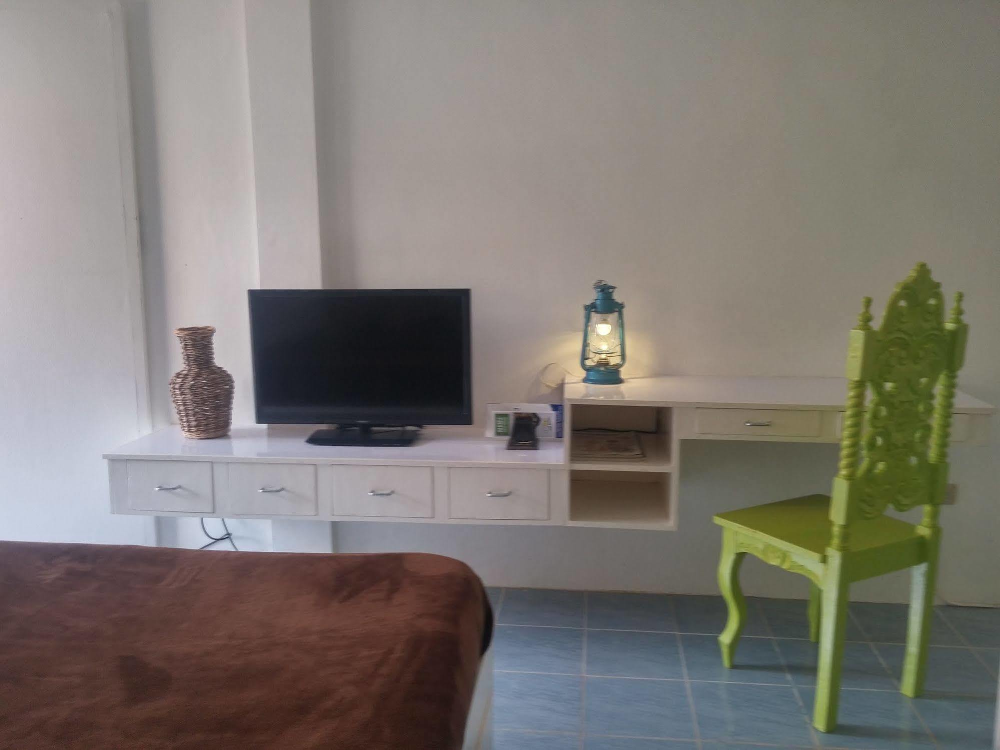812 Angol Boracay Exterior foto
